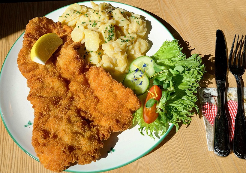 food-quiz-national-dishes-7-Wiener-schnitzel-austria